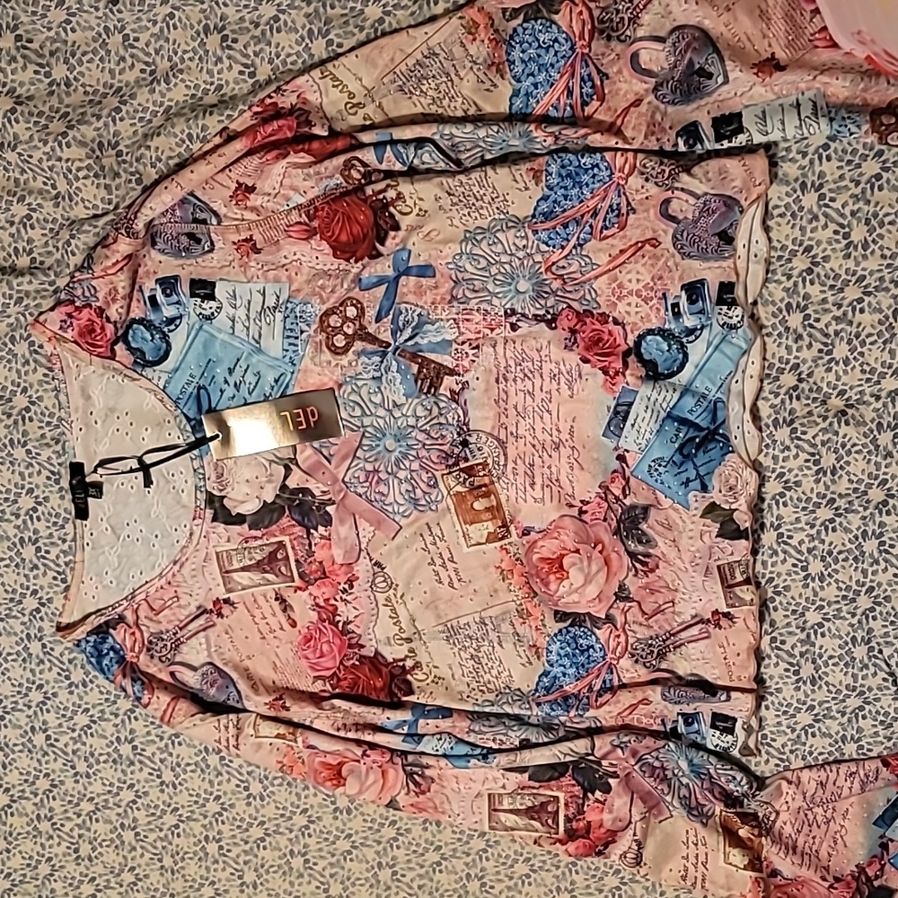 Long sleeved dollskill shirt